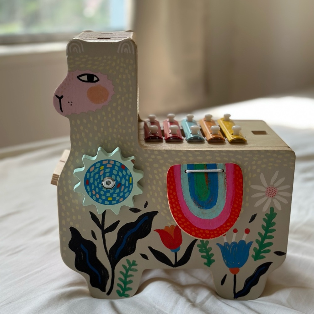 Manhattan Toys Musical Llama